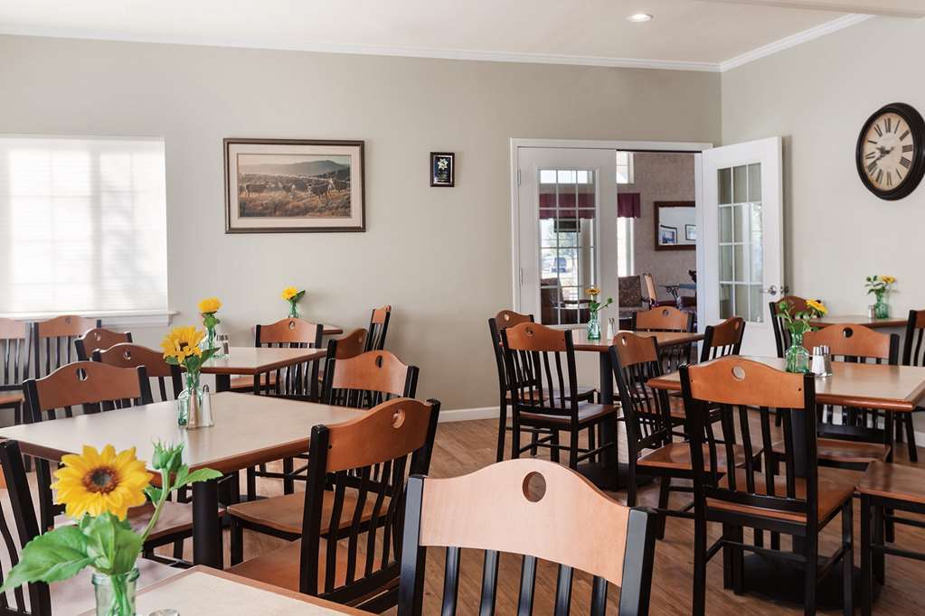 Comfort Inn & Suites Susanville Restoran foto